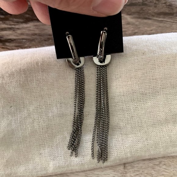 Dyrberg/Kern Kami Swarovski crystal earringsn Gunmetal/Grey - Picture 5 of 5
